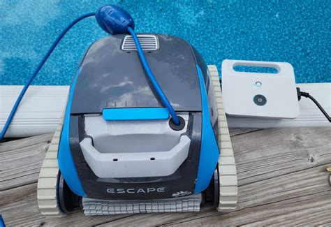 dolphin escape robotic pool cleaner reviews